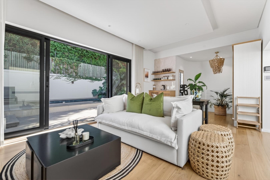 4 Bedroom Property for Sale in Tamboerskloof Western Cape